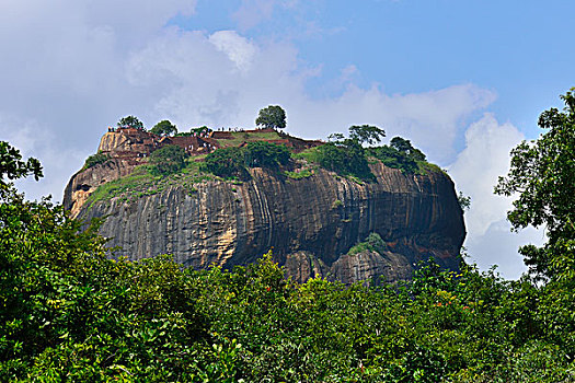 3 càng chuẩn